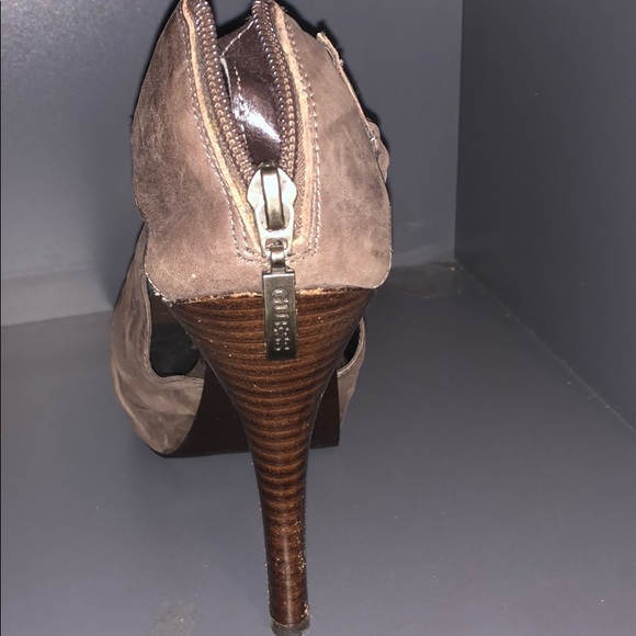 Guess Platform Open Toe - Picture 2 of 6